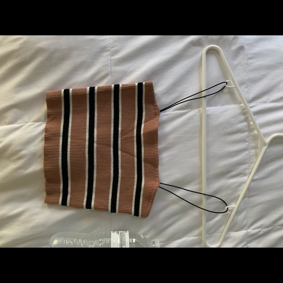 Never worn Pacsun striped crop top string straps - Picture 4 of 5